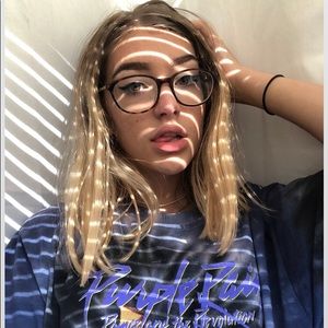 Meet your Posher, Julia